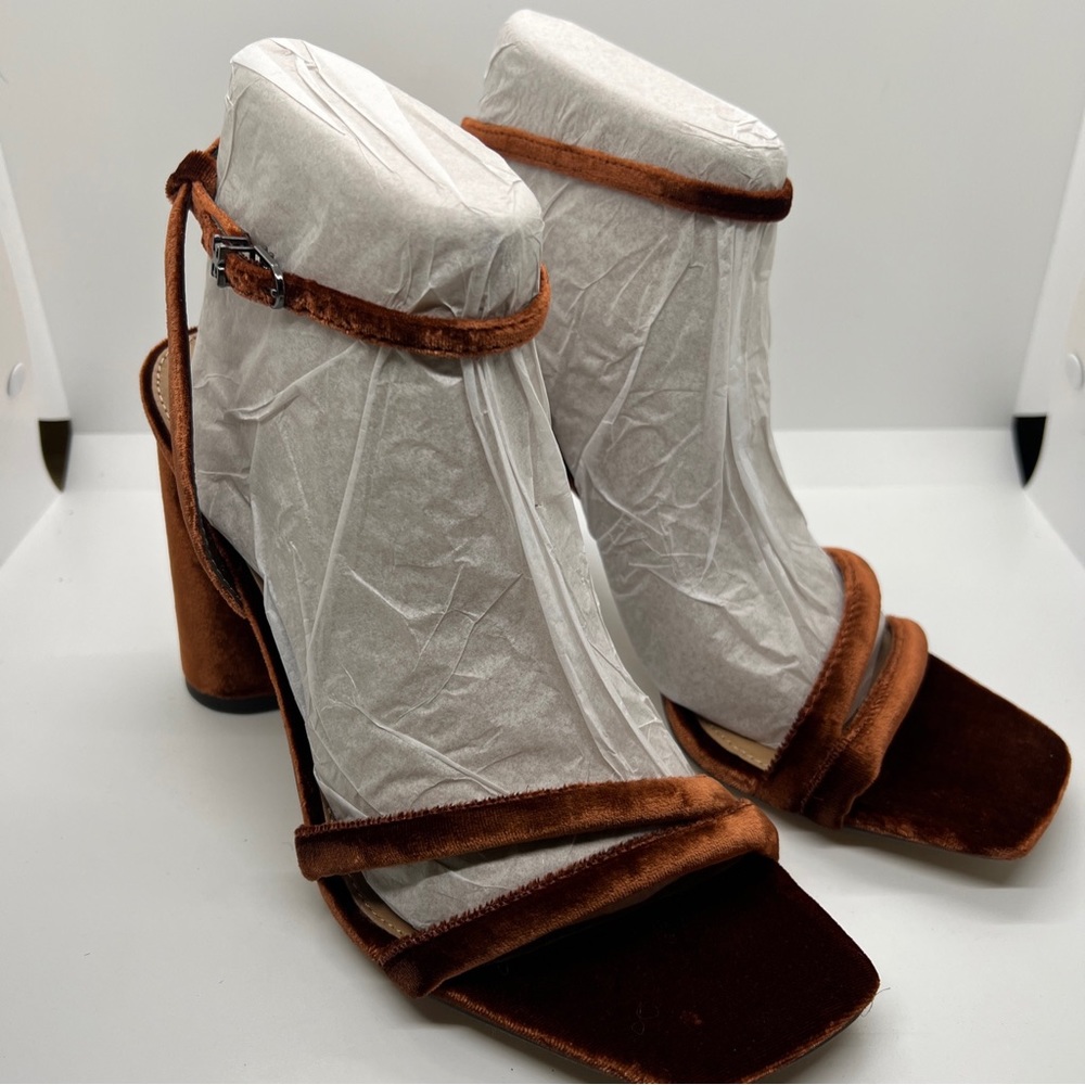 Sam Edelman Kia Copper Velvet Heels